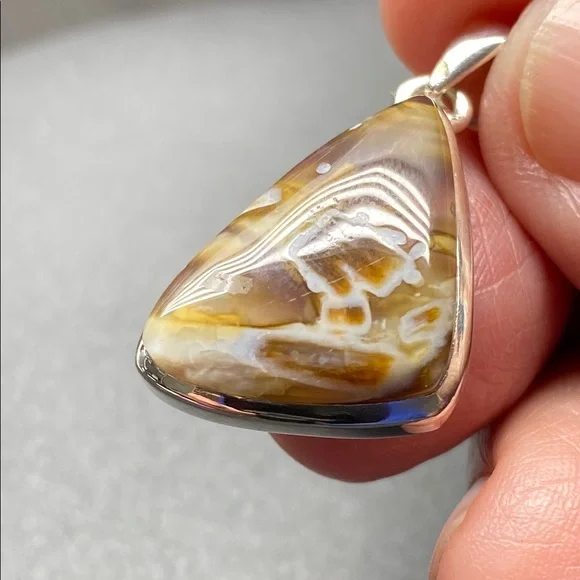 Tube Agate Pendant in Solid Sterling Silver 925 - Picture 4 of 7